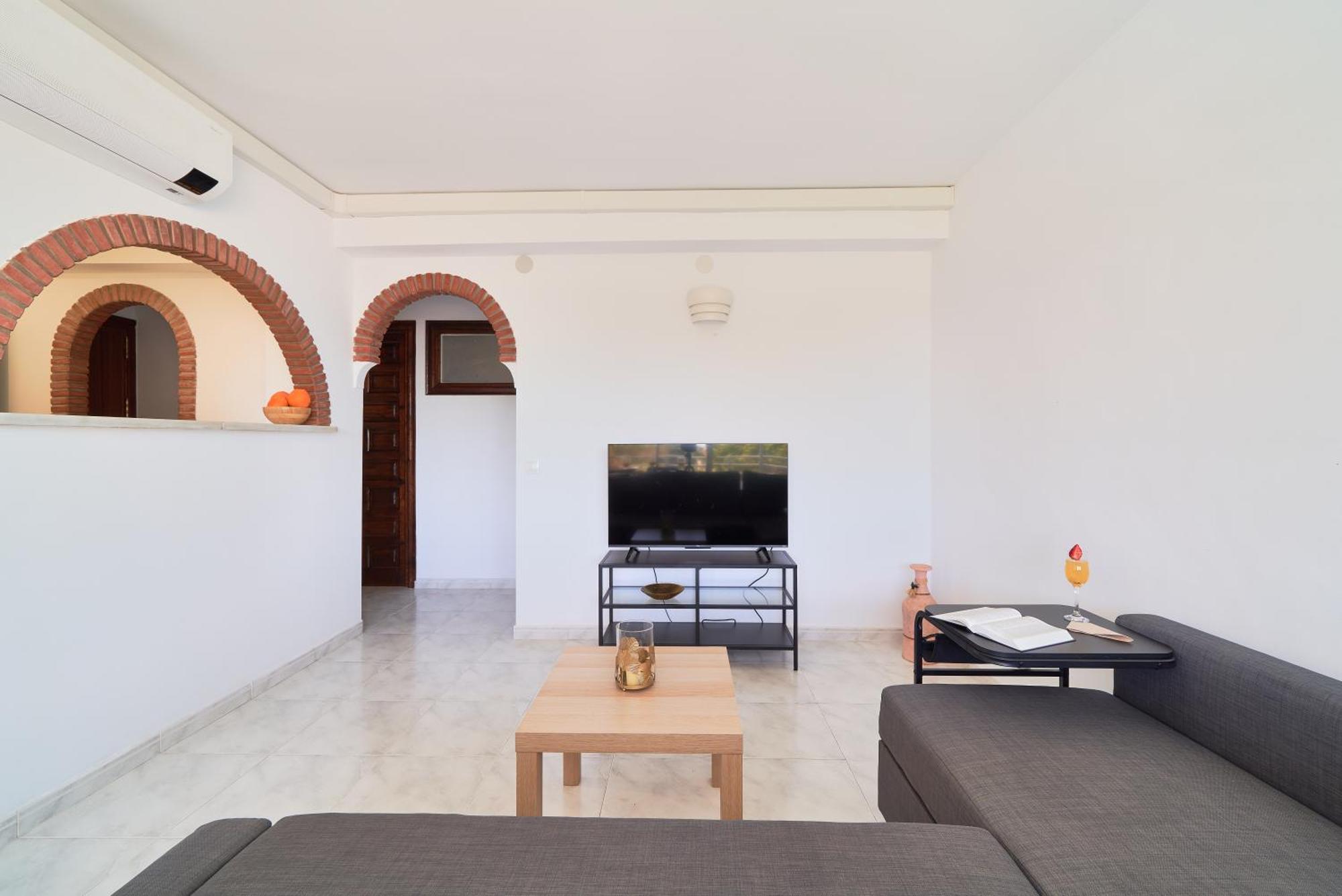 Weforyou Melisa House Near To The Beach เบนัลมาเดนา ภายนอก รูปภาพ